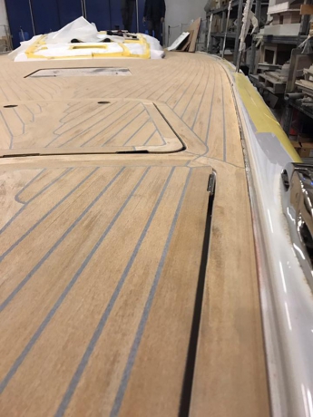 Flexiteek con comento grigio Flexiteek con comento grigio