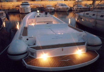 Smontare il teak sul gommone Smontare il teak sul gommone